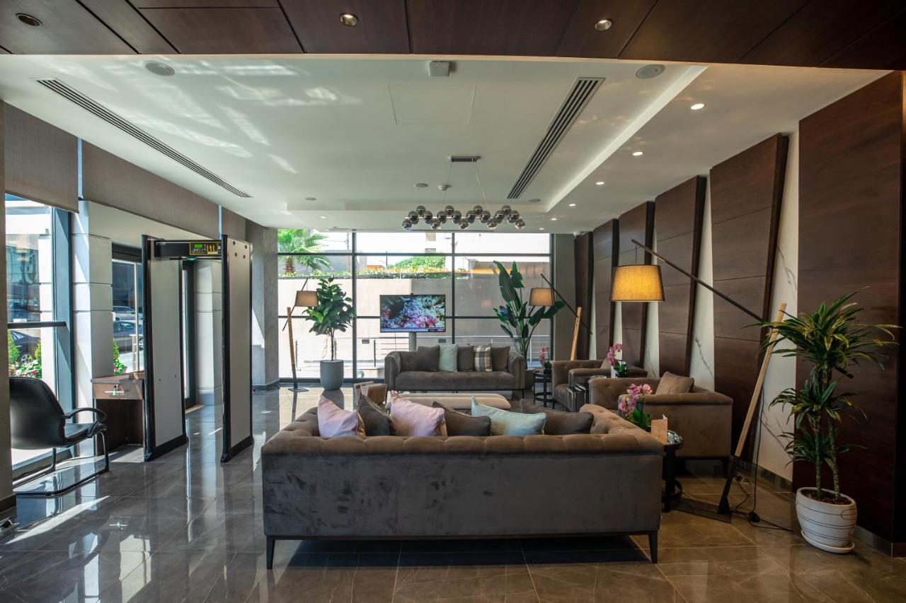 The Compass Hotel Amman Eksteriør billede