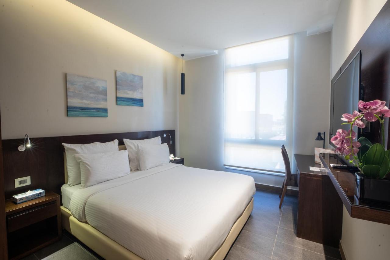 The Compass Hotel Amman Eksteriør billede